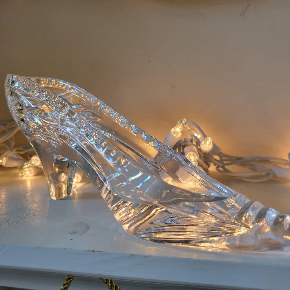 Glass Slipper ~ Cinderella ~ Bridal ~ Fashionista ~ Pretty! ~ GUC